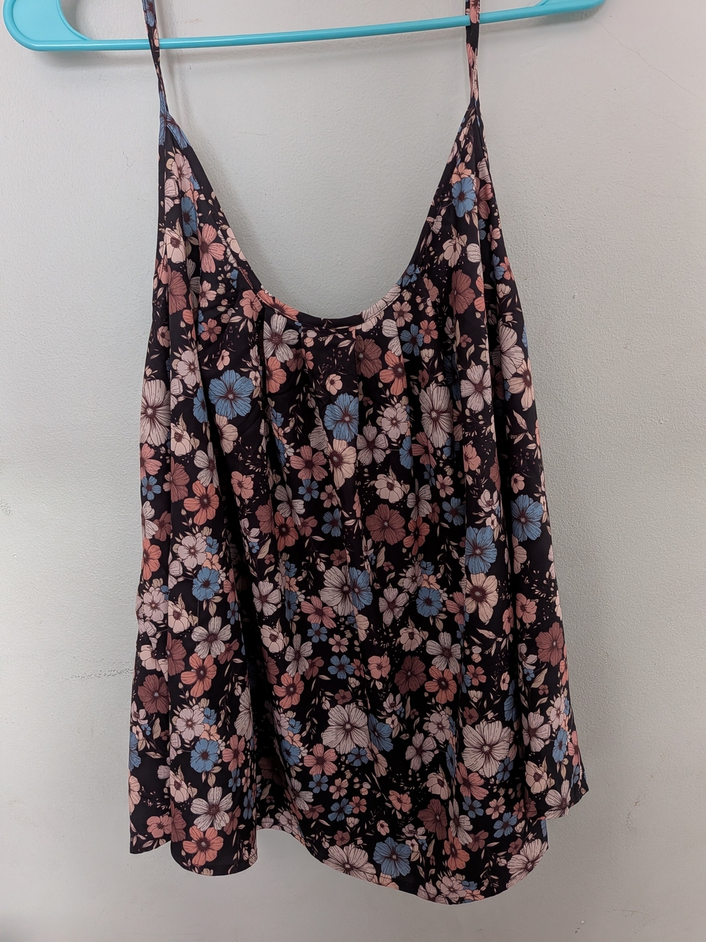 Women’s Black Floral Spaghetti-Strap Tank Top